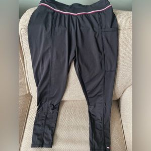 Girls Tommy Hilfiger black leggings with pocket, Size 12/14.